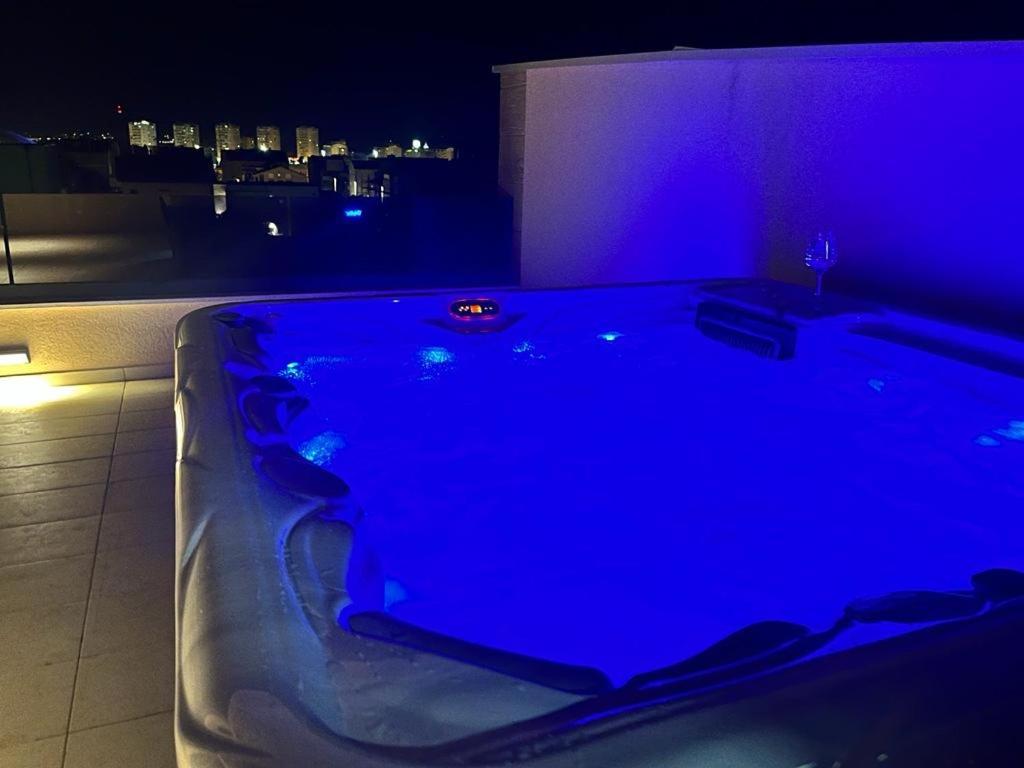 Apartamento Olive Oasis Penthouse With Jacuzzi Zadar Exterior foto