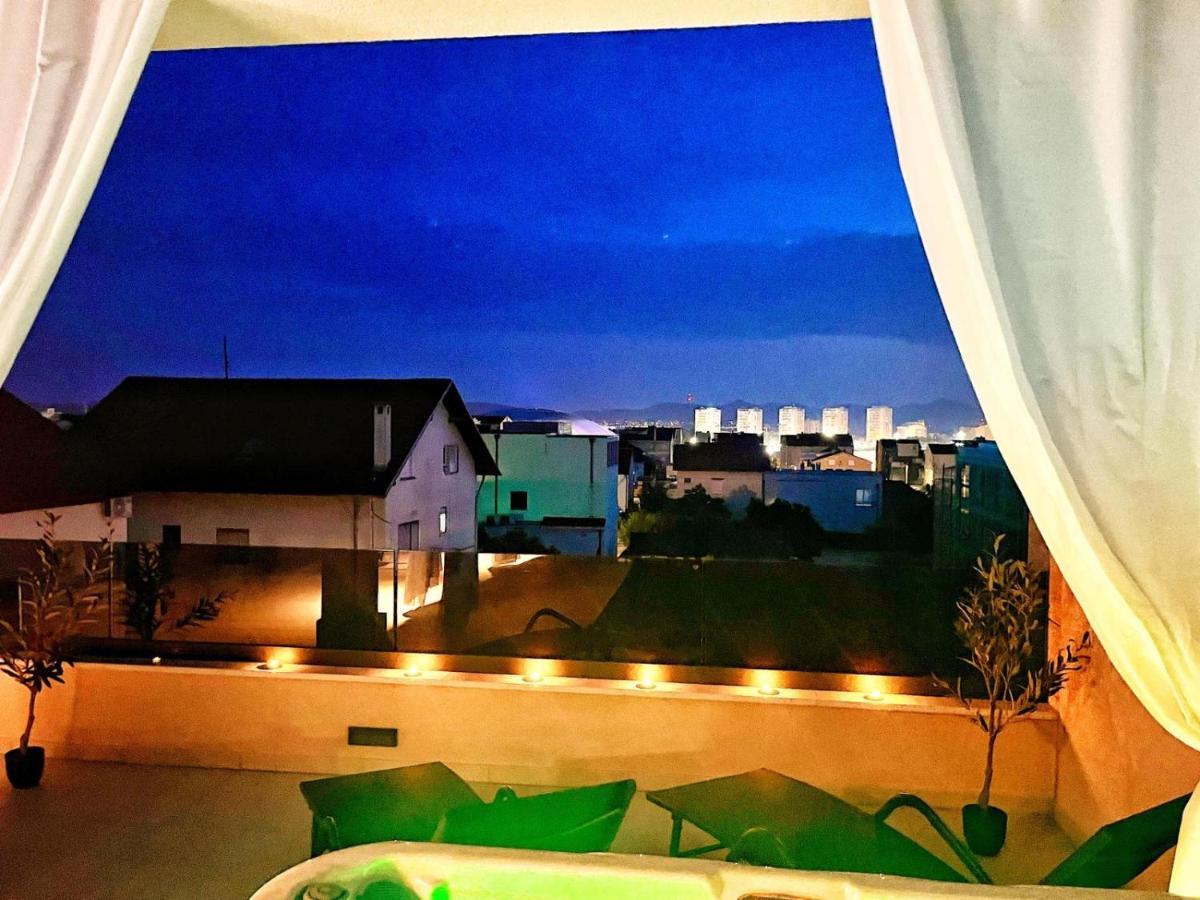 Apartamento Olive Oasis Penthouse With Jacuzzi Zadar Exterior foto